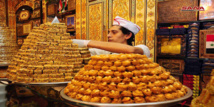 عزوف المواطنين عن شراء الحلويات بسبب ارتفاع أسعارها- سانا عزوف المواطنين عن شراء الحلويات بسبب ارتفاع أسعارها- سانا