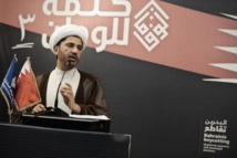دعوات تطالب بالافراج عن زعيم اكبر حزب شيعي في البحرين دعوات تطالب بالافراج عن زعيم اكبر حزب شيعي في البحرين