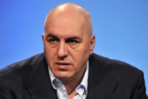 وزير الدفاع الإيطالي غويدو كروزيتّو- اكي وزير الدفاع الإيطالي غويدو كروزيتّو- اكي