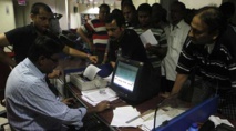 الحكومة الهندية تقرر فصل مسؤول بعد توقفه عن العمل منذ نحو ربع قرن الحكومة الهندية تقرر فصل مسؤول بعد توقفه عن العمل منذ نحو ربع قرن