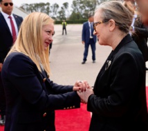 رئيسة الوزراء الإيطالية جورجا ميلوني مع رئيسة وزراء تونس- اكي رئيسة الوزراء الإيطالية جورجا ميلوني مع رئيسة وزراء تونس- اكي