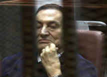 محكمة مصرية تقضي بإعادة محاكمة مبارك في قضية اختلاس أموال عامة محكمة مصرية تقضي بإعادة محاكمة مبارك في قضية اختلاس أموال عامة