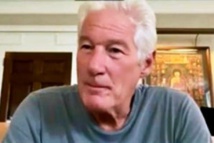 النجم السينمائي الأمريكي ريشارد غير - اكي النجم السينمائي الأمريكي ريشارد غير - اكي