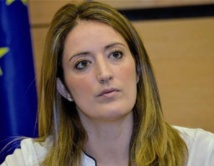 رئيسة البرلمان الأوروبي تطالب إيران بالإفراج عن مواطنين سويديين رئيسة البرلمان الأوروبي تطالب إيران بالإفراج عن مواطنين سويديين