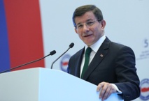 داود أوغلو: نرفض الحديث المتعالي لبابا الفاتيكان والبرلمان الأوروبي داود أوغلو: نرفض الحديث المتعالي لبابا الفاتيكان والبرلمان الأوروبي