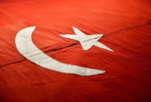 تركيا تستعيد من بريطانيا علم السيادة العثمانية على الشام