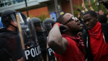 سوء العلاقة بين السود  والشرطة وراء مسلسل القتل في أمريكا