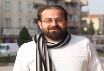 الناشط الحقوقي السوري احمد قطيع - فيسبوك الناشط الحقوقي السوري احمد قطيع - فيسبوك