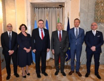 تاياني ونظيره الإسرائيلي يسرائيل كاتس في قصر (فارنيزينا)، مقر وزارة الخارجية،-آكي تاياني ونظيره الإسرائيلي يسرائيل كاتس في قصر (فارنيزينا)، مقر وزارة الخارجية،-آكي