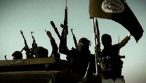 مقتل قيادي "داعشي"والأكراد يسيطرون على قاعدة عسكرية بالرقة مقتل قيادي "داعشي"والأكراد يسيطرون على قاعدة عسكرية بالرقة