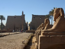 مساع مصرية لإزالة 21 تعديا على آثار منطقة الأقصر