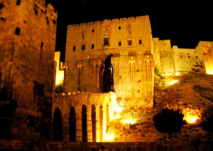 انهيار جزء من سور قلعة حلب جراء تفجير نفق في محيطها