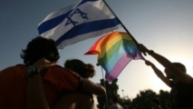 جرحى بهجوم لمتطرف "بسكين" على مسيرة لمثليي الجنس في القدس جرحى بهجوم لمتطرف "بسكين" على مسيرة لمثليي الجنس في القدس