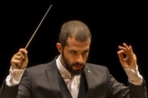 قائد الأوركسترا الإسرائيلي عمر مئير ويلبر- آكي قائد الأوركسترا الإسرائيلي عمر مئير ويلبر- آكي