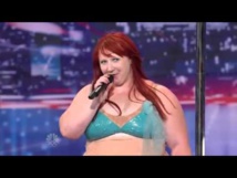 النساء البدينات يسعين للسعادة في حفلات الرقص الخاصة النساء البدينات يسعين للسعادة في حفلات الرقص الخاصة