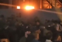 إثر هجومها على قادة حزب الله وحماس.إضرام النار في مقر ام بي سي إثر هجومها على قادة حزب الله وحماس.إضرام النار في مقر ام بي سي