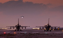 طائرات حربية إسرائيلية تستعد للإقلاع في توقيت ومكان مجهولين (القوات الجوية الإسرائيلية) طائرات حربية إسرائيلية تستعد للإقلاع في توقيت ومكان مجهولين (القوات الجوية الإسرائيلية)