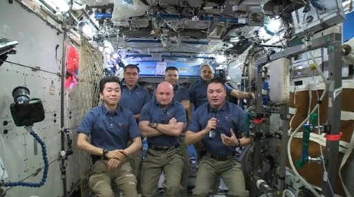 محطة الفضاء الدولية تحتفل بخمسة عشر عاما من الاقامة  البشرية