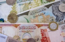النظام السوري يعجز عن وقف انهيار الليرة النظام السوري يعجز عن وقف انهيار الليرة