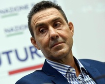 النائب الاوربي الجنرال روبرتو ڤانّاتشي - اكي النائب الاوربي الجنرال روبرتو ڤانّاتشي - اكي