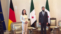 وزيرة الخارجية الالمانية بيربوك مع الرئيس السوري بعد افتتاح السفارة- سانا وزيرة الخارجية الالمانية بيربوك مع الرئيس السوري بعد افتتاح السفارة- سانا