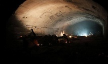 من آثار القصف الإسرائيلي على مطار حماة العسكري - 2 نيسان 2025 (أخبار حماة) من آثار القصف الإسرائيلي على مطار حماة العسكري - 2 نيسان 2025 (أخبار حماة)