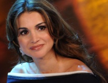 رسم للملكة رانيا ردا على كاريكتور ل"شارلي ايبدو" حول ايلان الكردي