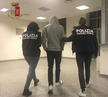 إيطاليا: اعتقال ثمانية أتراك بتهمة تسهيل الهجرة السرية إيطاليا: اعتقال ثمانية أتراك بتهمة تسهيل الهجرة السرية