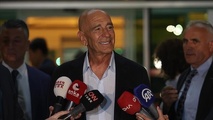 قال المبعوث الأمريكي الخاص إلى سوريا توم باراك، الأحد، إن بلاده تقف مع تركيا ودول الخليج وأوروبا، إلى جانب الشعب السوري.- الاناضول قال المبعوث الأمريكي الخاص إلى سوريا توم باراك، الأحد، إن بلاده تقف مع تركيا ودول الخليج وأوروبا، إلى جانب الشعب السوري.- الاناضول