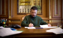 الرئيس الاوكراني فولوديمير زيلينسكي- اكس الرئيس الاوكراني فولوديمير زيلينسكي- اكس