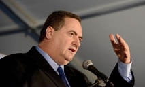 وزير الدفاع الإسرائيلي تحدث خلال تفقده قوات جيش الاحتلال برفح جنوب قطاع غزة- الاناضول وزير الدفاع الإسرائيلي تحدث خلال تفقده قوات جيش الاحتلال برفح جنوب قطاع غزة- الاناضول