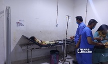 مراجعون داخل مشفى الكسرة العام في دير الزور - 27 تموز 2025 (عنب بلدي/ عبادة الشيخ مراجعون داخل مشفى الكسرة العام في دير الزور - 27 تموز 2025 (عنب بلدي/ عبادة الشيخ