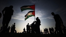 قال كاتب إسرائيلي، الأحد، إن الاعتراف الدولي بفلسطين يعد "مكافأة لإسرائيل" لأنه يشكل "بديلا مضللا لفرض عقوبات على تل أبيب" التي تشن إبادة جماعية مستمرة على قطاع غزة منذ 7 أكتوبر/ تشرين الأول 2023.- الاناضول