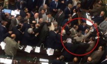 ضرب عكاشة بالبرلمان قبل طرده ضرب عكاشة بالبرلمان قبل طرده