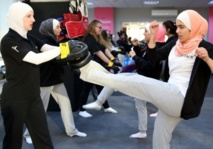 أول مدرسة لتعلم فنون القتال للنساء في الاردن أول مدرسة لتعلم فنون القتال للنساء في الاردن