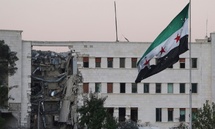 ثار القصف الإسرائيلي على دمشق إثر أحداث السويداء - 17 تموز 2025 (AP NEWS) ثار القصف الإسرائيلي على دمشق إثر أحداث السويداء - 17 تموز 2025 (AP NEWS)