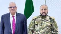 وزير الدفاع السوري مرهف أبو قصرة وإلى جانبه اللواء سليم إدريس - 9 تشرين الأول 2025 (عاصم غليون/ فيسبوك) وزير الدفاع السوري مرهف أبو قصرة وإلى جانبه اللواء سليم إدريس - 9 تشرين الأول 2025 (عاصم غليون/ فيسبوك)