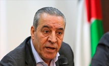 حسين الشيخ جاء  للمشاركة في قداس منتصف الليل، وذلك بعد ساعات من إعلان مكتبه عن منعه من الوصول إلى المدينة.- الاناضول