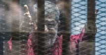 محكمة مصرية تمدد الحكم في قضية "التخابر مع قطر" إلى 7 مايو 