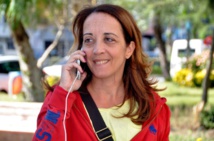 اوبرو عمر انها ملحدة وناشطة نسوية اوبرو عمر انها ملحدة وناشطة نسوية