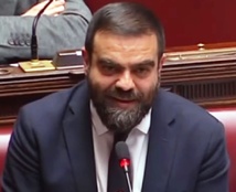 برلماني إيطالي: قوافل مساعدات غزة عالقة في الأردن منذ أشهر برلماني إيطالي: قوافل مساعدات غزة عالقة في الأردن منذ أشهر