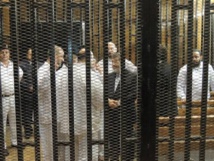 احالة اوراق 6 متهمين لمفتي مصر بقضية "التخابر مع قطر" احالة اوراق 6 متهمين لمفتي مصر بقضية "التخابر مع قطر"
