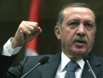 اردوغان يتهم التحالف بانه ترك تركيا "وحيدة" في مواجهة الجهاديين اردوغان يتهم التحالف بانه ترك تركيا "وحيدة" في مواجهة الجهاديين