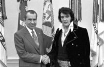 مواجهة على الشاشة من الماضي بين ملك الروك والرئيس نيكسون مواجهة على الشاشة من الماضي بين ملك الروك والرئيس نيكسون