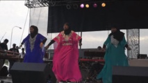 فرقة مسلمات أمريكيات يرقصن الهيب هوب بالحجاب والعباءة