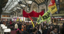 إضراب مفتوح في وسائل النقل الفرنسية