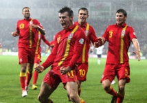 ويلز تحقق انجازا تاريخيا بالتأهل لدور الـ16 لاول مرة في تاريخها ويلز تحقق انجازا تاريخيا بالتأهل لدور الـ16 لاول مرة في تاريخها