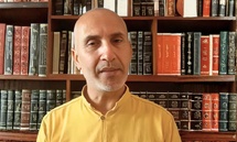 المحامي زاهر محمود ثابت الذي قُتل مع شقيقته ووالدته في السويداء (تعديل عنب بلدي)