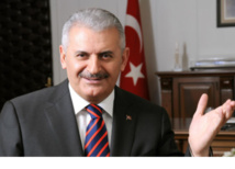 رئيس الوزراء التركي: نرغب في "علاقات طيبة" مع سورية رئيس الوزراء التركي: نرغب في "علاقات طيبة" مع سورية