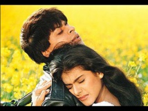 شاروخان : تأثرت في حياتي بالنساء في محيط الأسرة والعمل شاروخان : تأثرت في حياتي بالنساء في محيط الأسرة والعمل